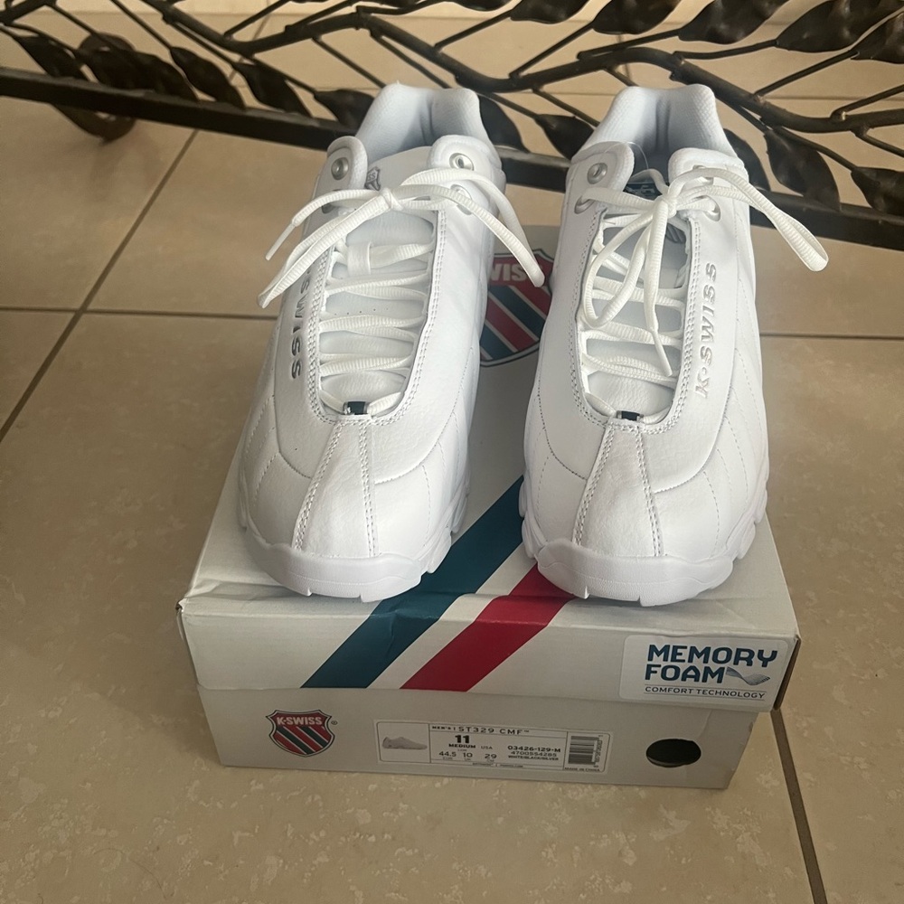 K- Swiss New Men's White Memory Foam Shoes